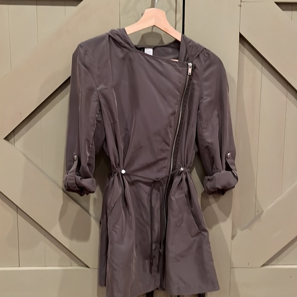 H & M lightweight jacket- olive green - Picture 7 of 7